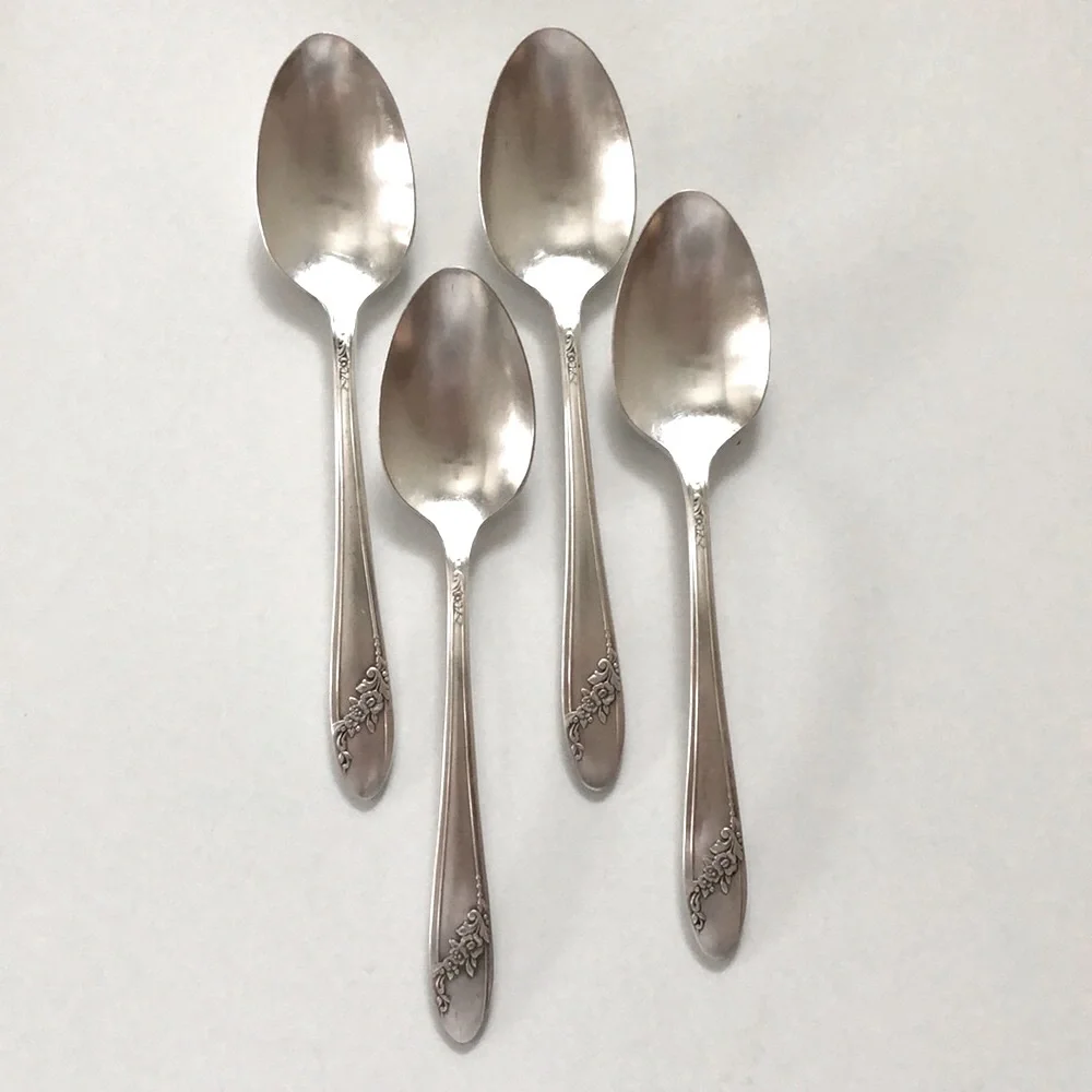 Tudor Plate Oneida Community Queen Bess II Silver Plate teaspoons Set of 4